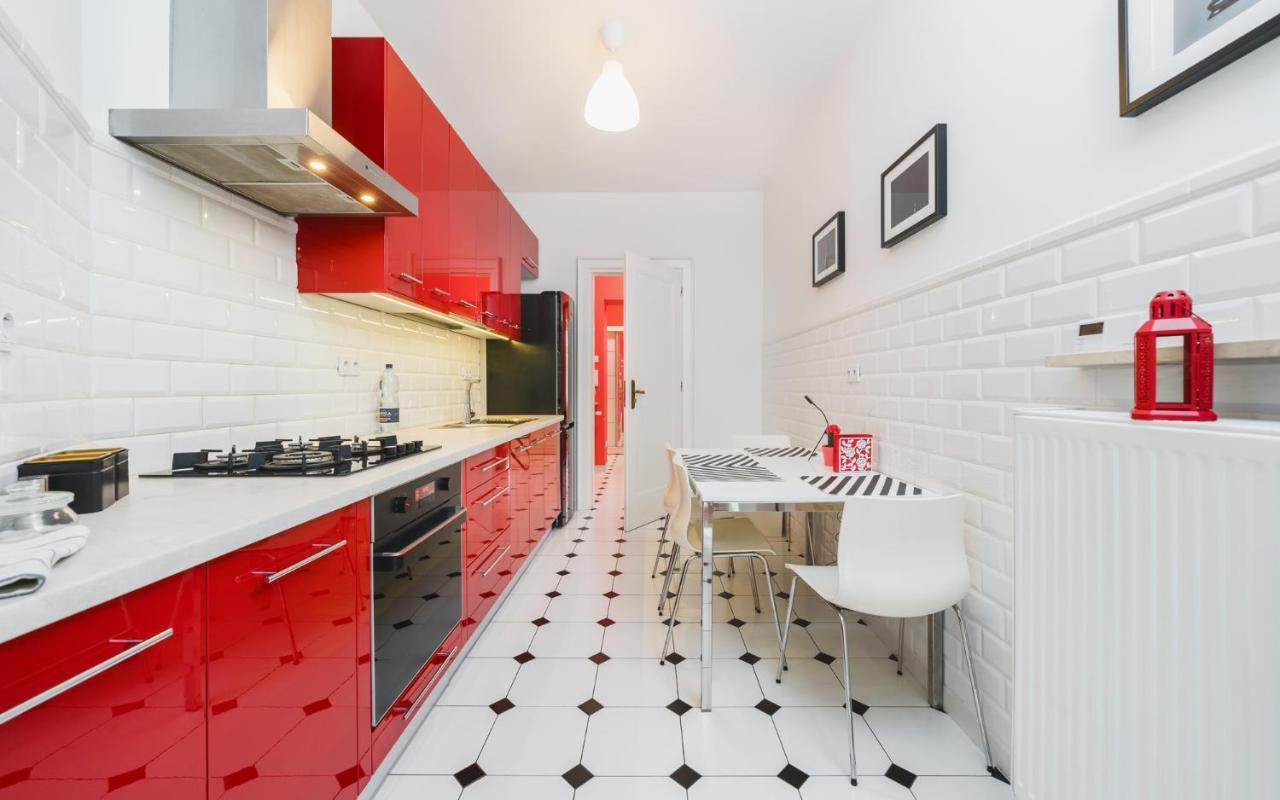 Modern Urban Escape - Old Town Apartment - By Upstairs Krakow Luaran gambar